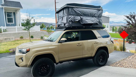 Smittybilt hard shell roof top tent in Riverton, UT (photo 7)