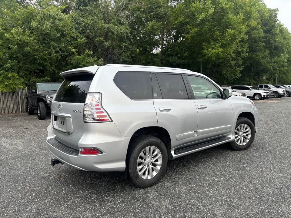 2015 Lexus GX · GX 460 Sport Utility 4D (photo 4) — photo 4