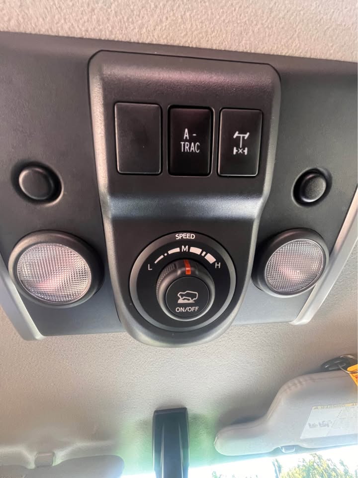 2014 Toyota FJ Cruiser · Sport Utility 2D in Chico, CA (photo 12) — photo 12