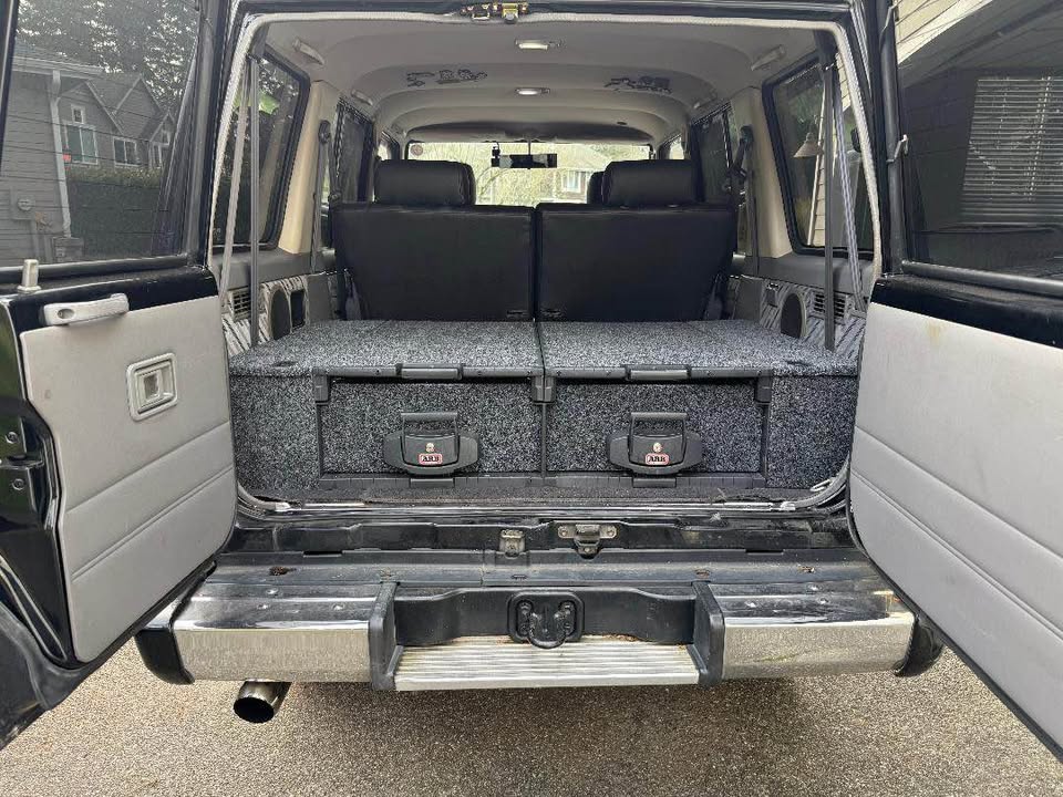 1994 Toyota Landcruiser in Issaquah, WA (photo 4)