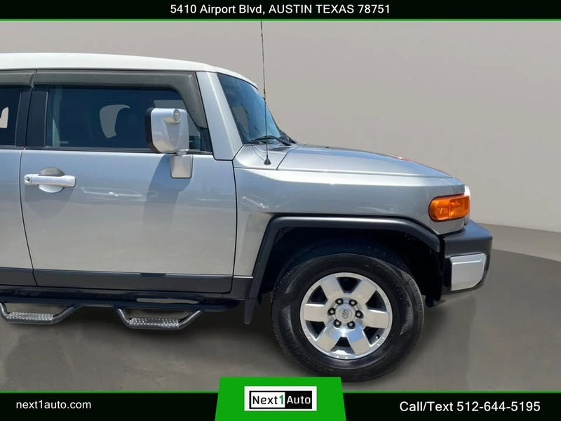 2010 Toyota FJ Cruiser Sport Utility 2D in Austin, TX (photo 5) — photo 5