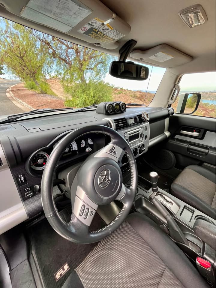 2014 Toyota FJ Cruiser in Lakeside, CA (photo 7) — photo 7