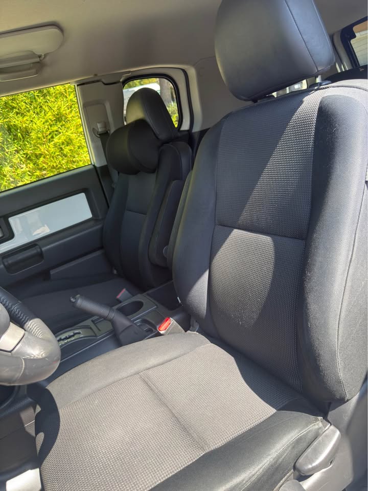 2012 Toyota FJ Cruiser · Sport Utility 2D in Corona, CA (photo 8) — photo 8