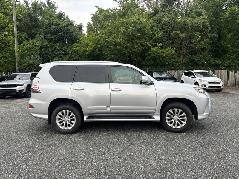 2015 Lexus GX · GX 460 Sport Utility 4D (photo 3) — photo 3