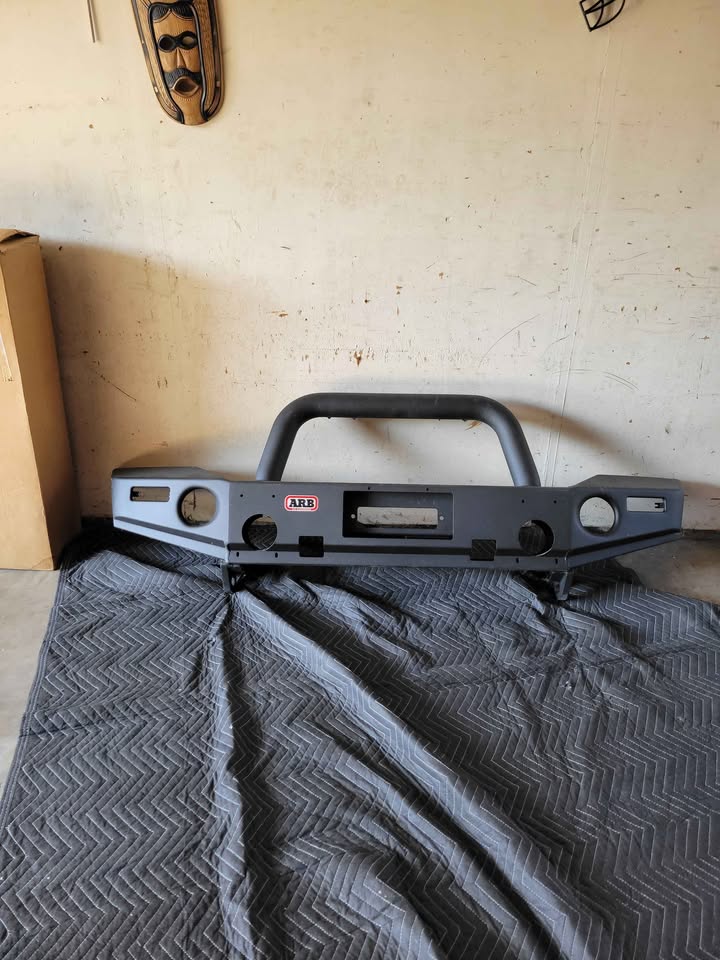 Jeep JKU 2011 -2018 ARB Front Bumper Bull Bar in Denver, CO (photo 2) — photo 2