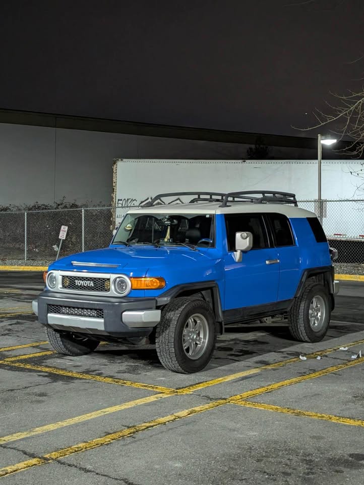 2007 Toyota FJ Cruiser · 4x4 in Auburn, WA (photo 4) — photo 4