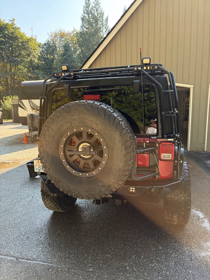 2012 Jeep Wrangler Unlimited in Monroe, WA (photo 4) — photo 4
