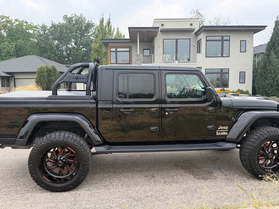 2021 Jeep Gladiator · Overland Pickup 4D 5 ft in Boise, ID (photo 12) — photo 12