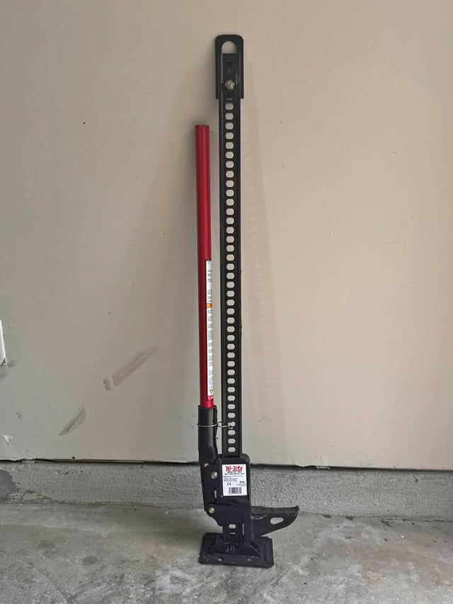 Hi-Lift 48" Farm / Off-Road Jack (Model HL-484) – Excellent Condition in Pearland, TX (photo 1)