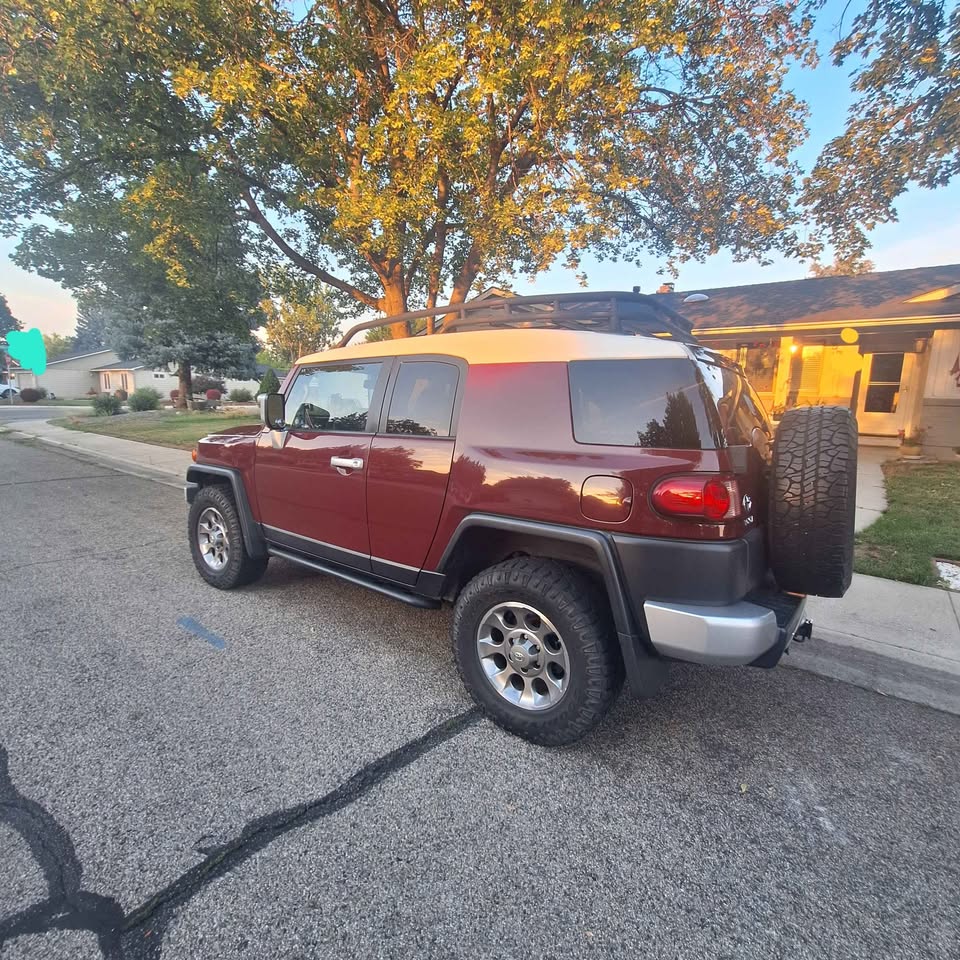 2011 Toyota FJ Cruiser · Sport Utility 2D in Boise, ID (photo 3) — photo 3