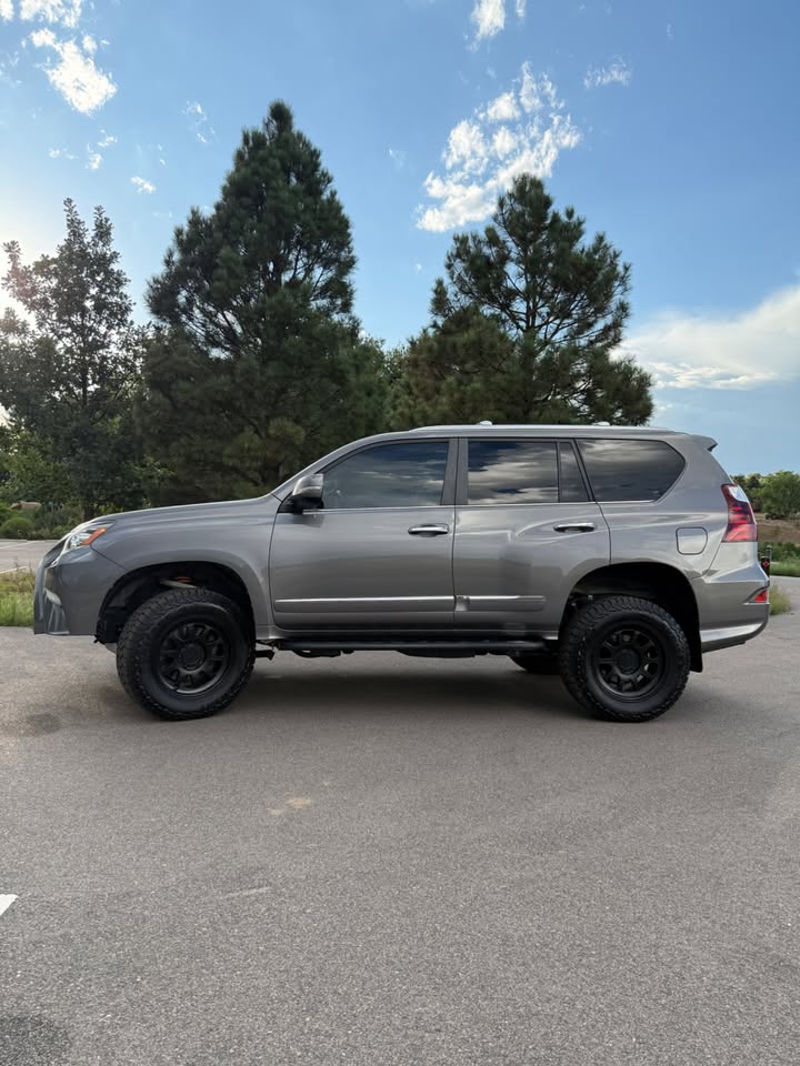 2014 Lexus GX460 (photo 6) — photo 6
