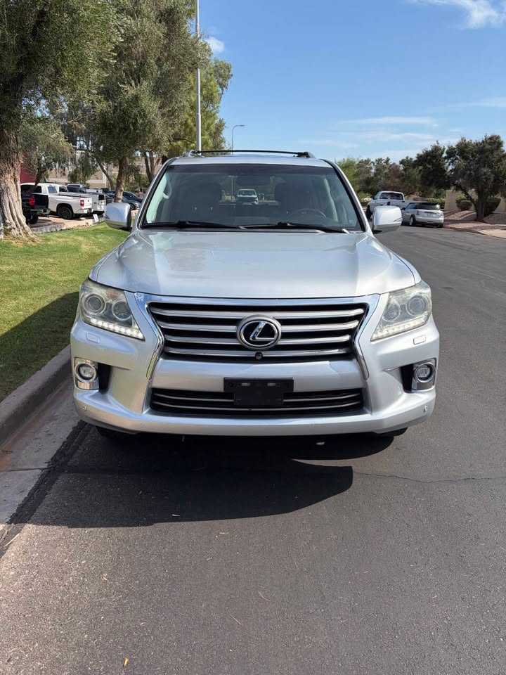 2014 Lexus LX 570 in Chandler, AZ (photo 2) — photo 2