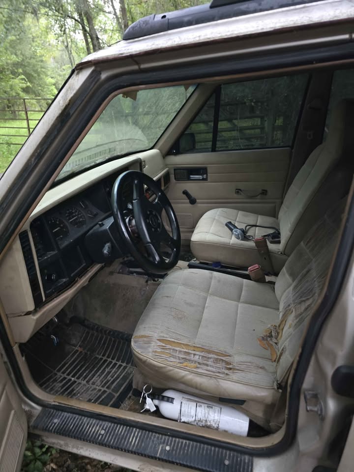1996 Jeep Cherokee · Sport 4D in Keystone Heights, FL (photo 4) — photo 4
