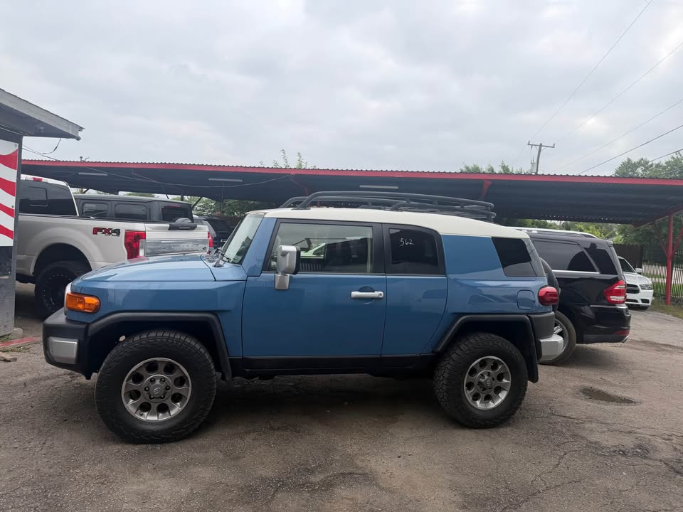 2013 Toyota FJ Cruiser in San Antonio, TX (photo 3) — photo 3