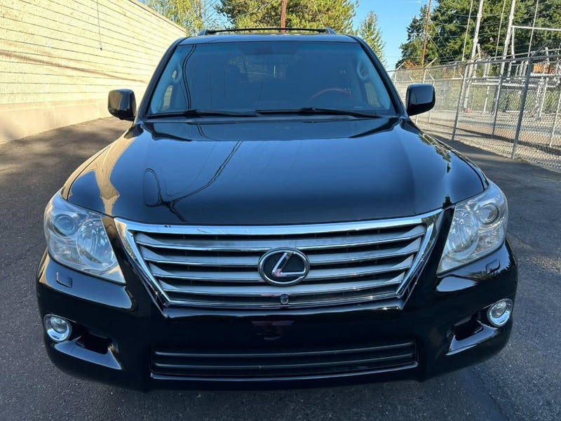 2009 Lexus LX 570 Sport Utility (photo 2) — photo 2