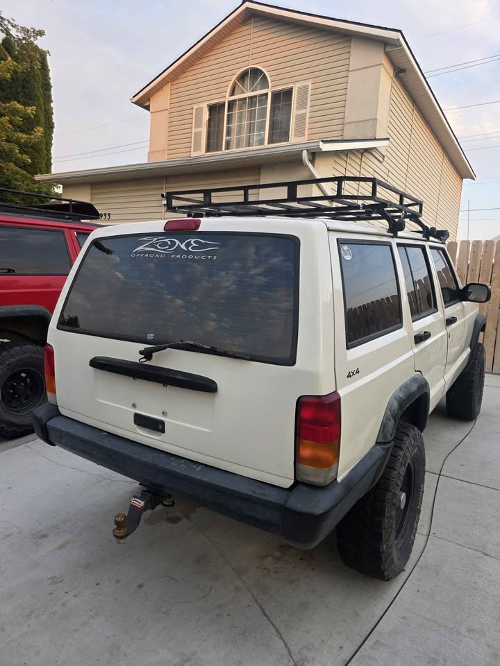 1997 Jeep Cherokee · Sport 4D in Nampa, ID (photo 4)