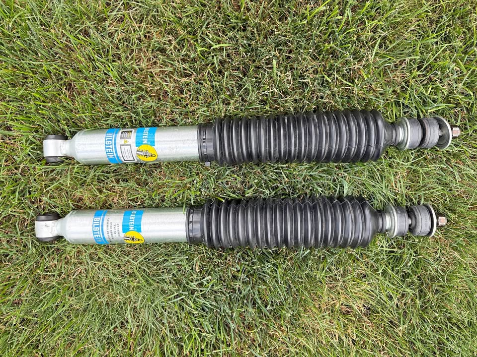 Shocks Bilstein 24-185493, TYP B8, 5100 Series, both for in Lewistown, PA (photo 1)