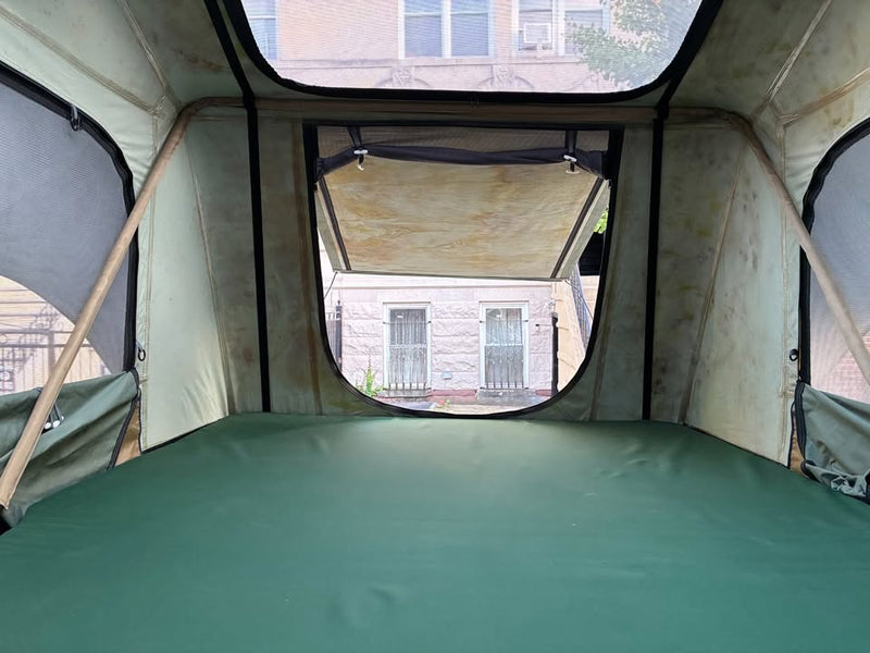 Thule Tepui Kukeman III Rooftop Tent in Brooklyn, NY (photo 3) — photo 3