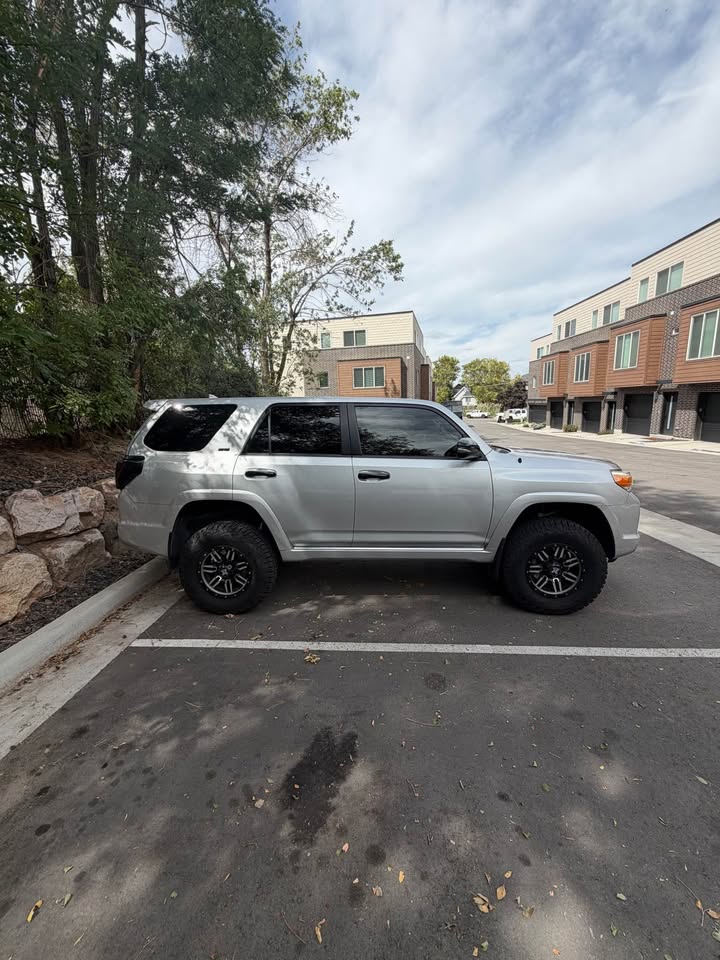 2012 Toyota 4Runner · SR5 Sport Utility 4D in Bountiful, UT (photo 3) — photo 3