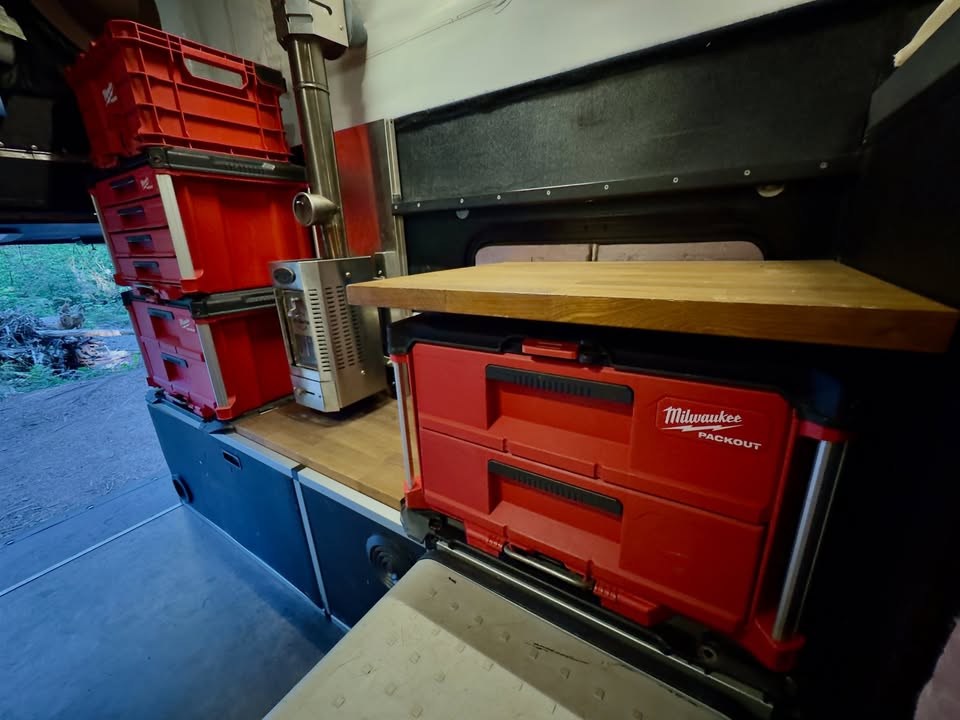 2022 Four Wheel Camper PROJECT M in Portland, OR (photo 10) — photo 10