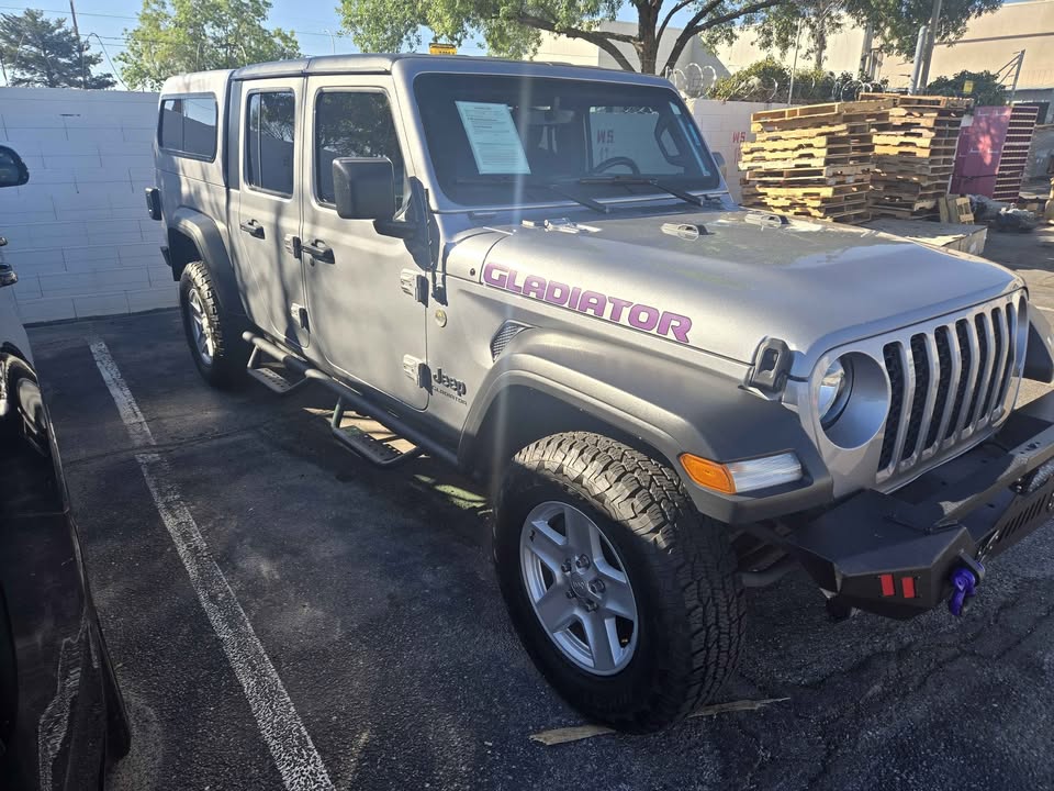 2020 Jeep Gladiator · Sport S Pickup 4D 5 ft in Albuquerque, NM (photo 4)