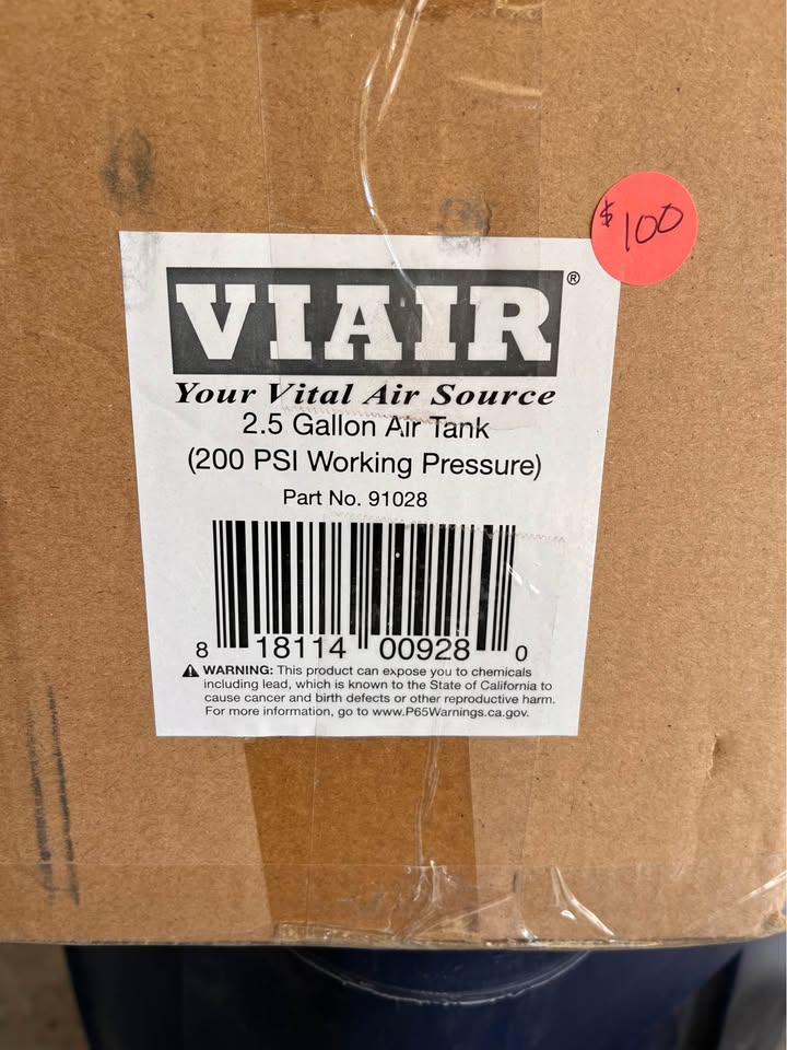 Viair 2.5 gallon air tank NIB (photo 2) — photo 2