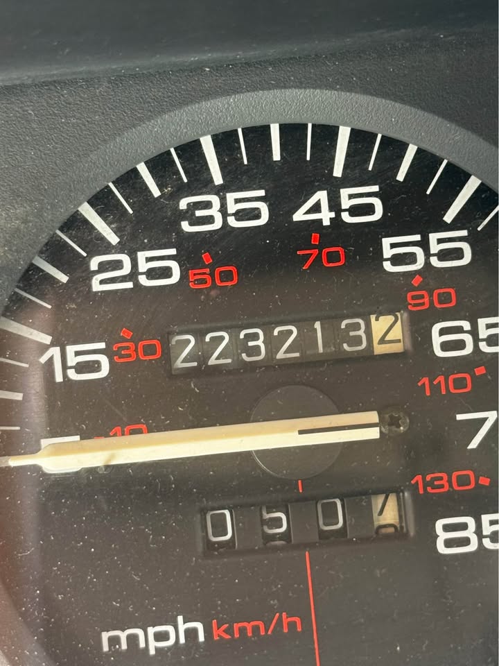 1992 Jeep Cherokee · Sport 4D in Olympia, WA (photo 5)
