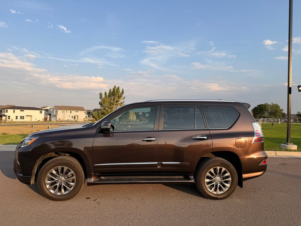 2017 Lexus gx460 in Thornton, CO (photo 5) — photo 5