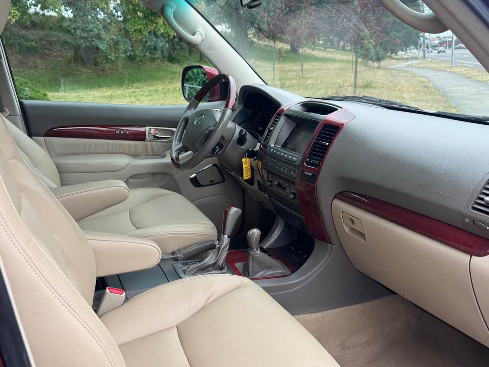 2009 Lexus GX · GX 470 Sport Utility 4D (photo 10) — photo 10