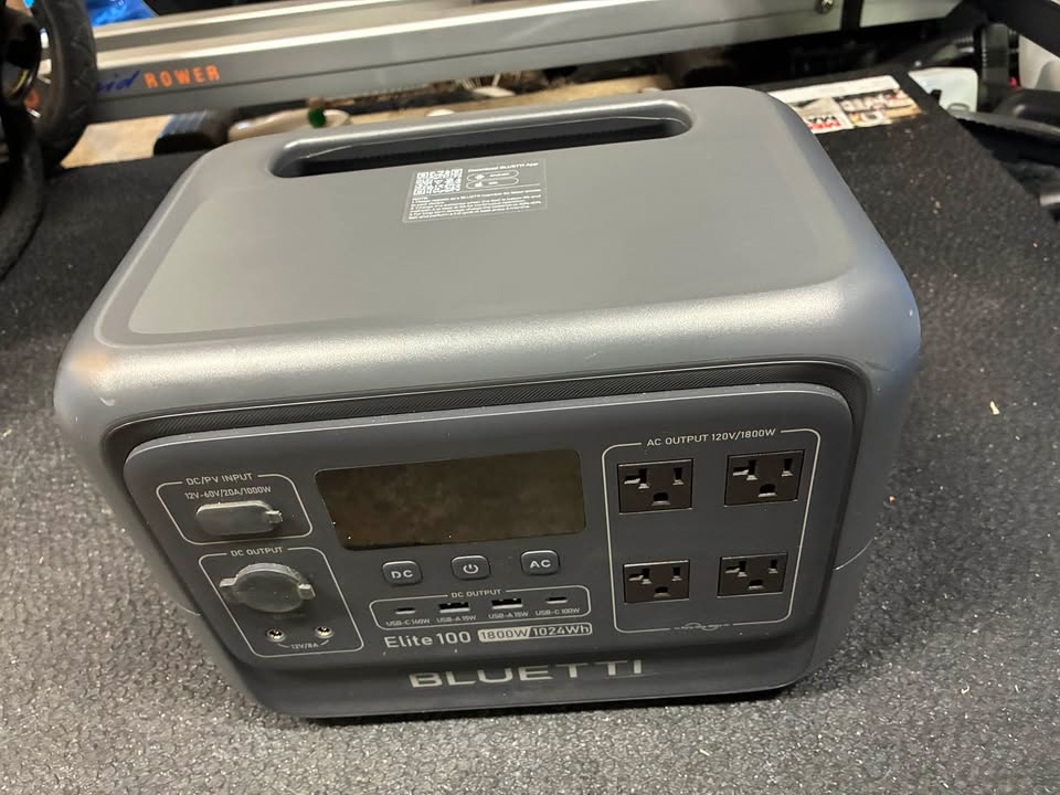 Like New Bluetti Elite 100 V2 in Junction City, OR (photo 6)