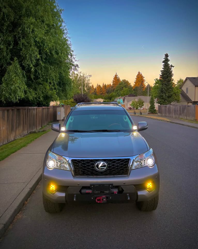 2012 Lexus GX · GX 460 Premium Sport Utility 4D (photo 6) — photo 6