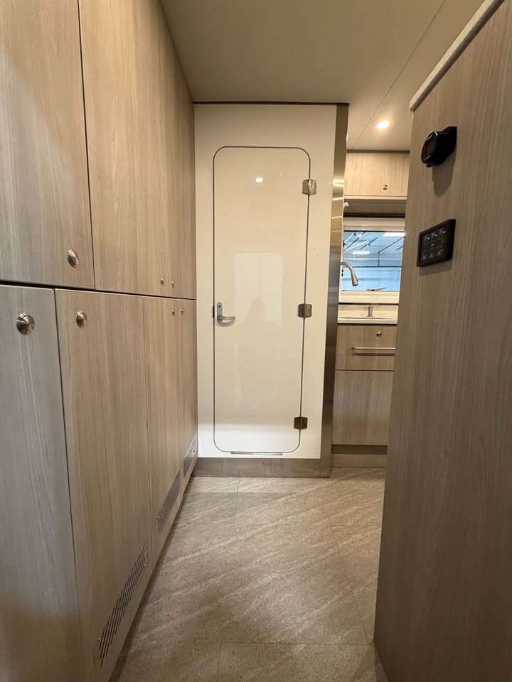 2024 Storyteller Overland GXV NEXT (photo 8) — photo 8