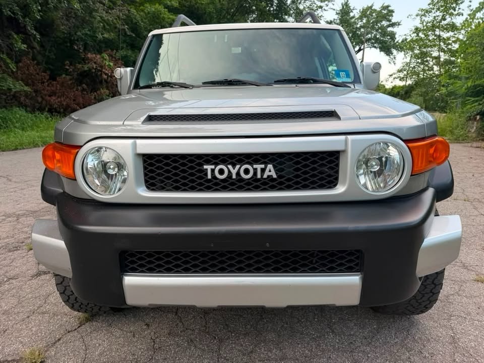 2010 Toyota FJ Cruiser in Paterson, NJ (photo 2) — photo 2