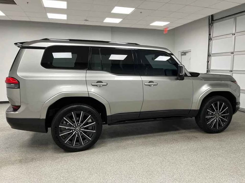 2025 Lexus GX (photo 6) — photo 6
