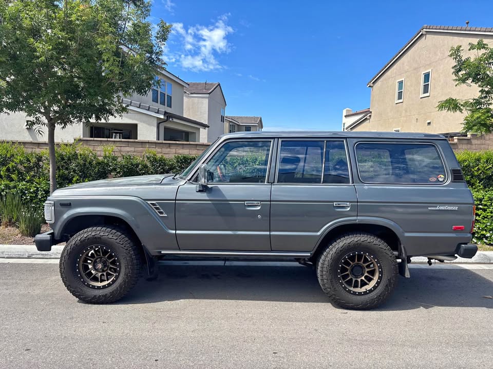 1988 Toyota Landcruiser in Chula Vista, CA (photo 1)
