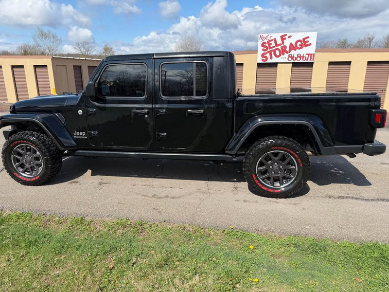 2023 Jeep Gladiator · Overland Pickup 4D 5 ft (photo 2) — photo 2