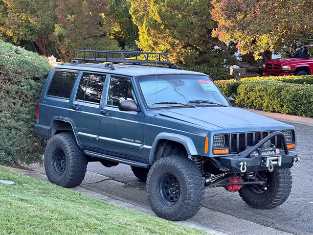 1999 Jeep Cherokee XJ Classic in Fair Oaks, CA (photo 1)