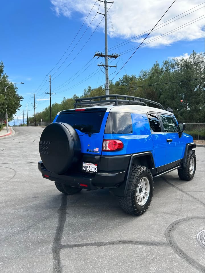 2007 Toyota FJ Cruiser (photo 3) — photo 3