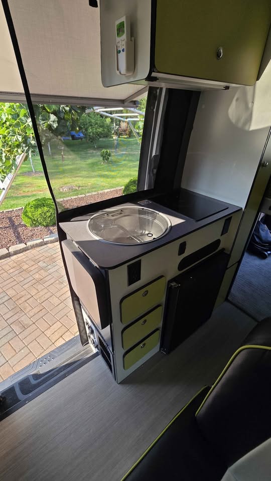 2020 Winnebago Revel 44E in Auburn, WA (photo 9) — photo 9