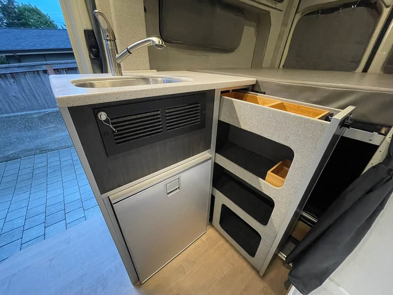 2018 Mercedes-Benz Sprinter in Seattle, WA (photo 6) — photo 6