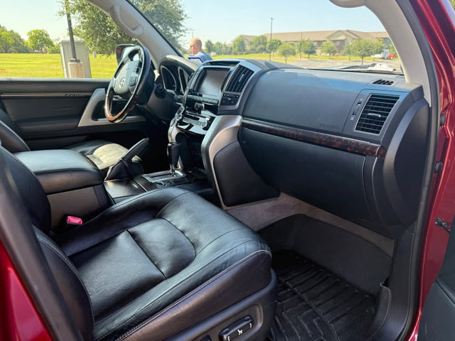 2014 Toyota Land Cruiser 200 Series — photo 2