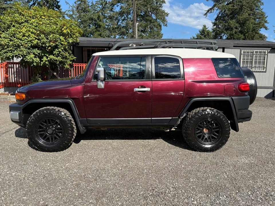 2007 TOYOTA FJ CRUISER in Spanaway, WA (photo 5) — photo 5