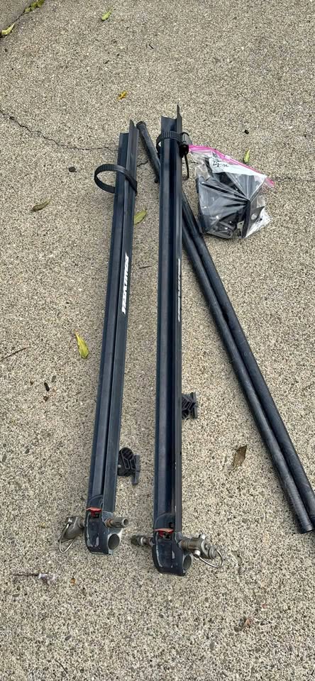Yakima roof rack system in Castro Valley, CA (photo 1)