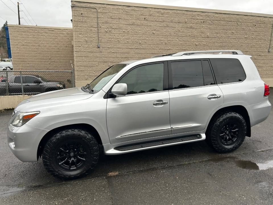 2010 Lexus LX 570 Sport Utility in Kirkland, WA (photo 7)