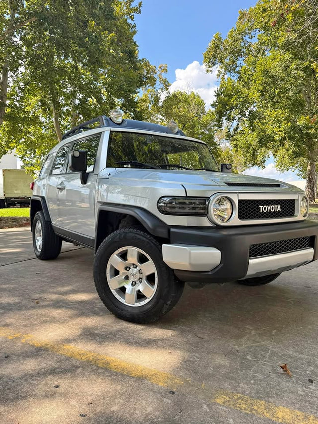 2008 Toyota FJ Cruiser in Austin, TX (photo 1)