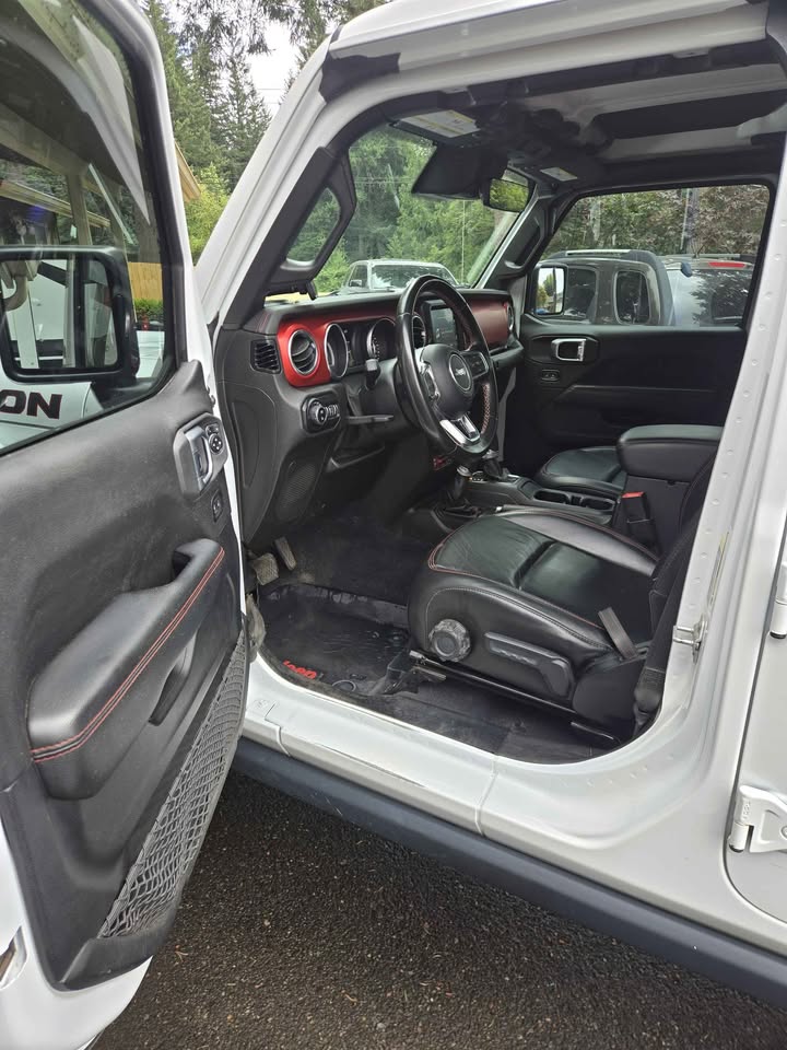 2020 Jeep Gladiator · Rubicon Pickup 4D 5 ft in Eagle Creek, OR (photo 6) — photo 6