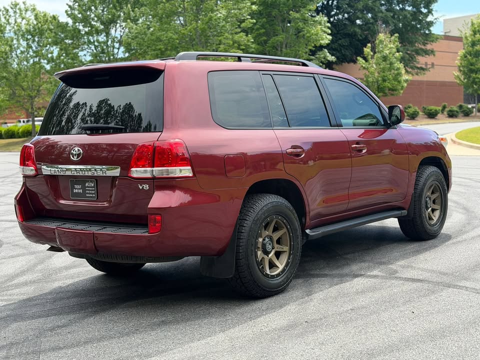 2008 Toyota Land Cruiser 4WD • Only 140K Miles • Rare Find (photo 2) — photo 2