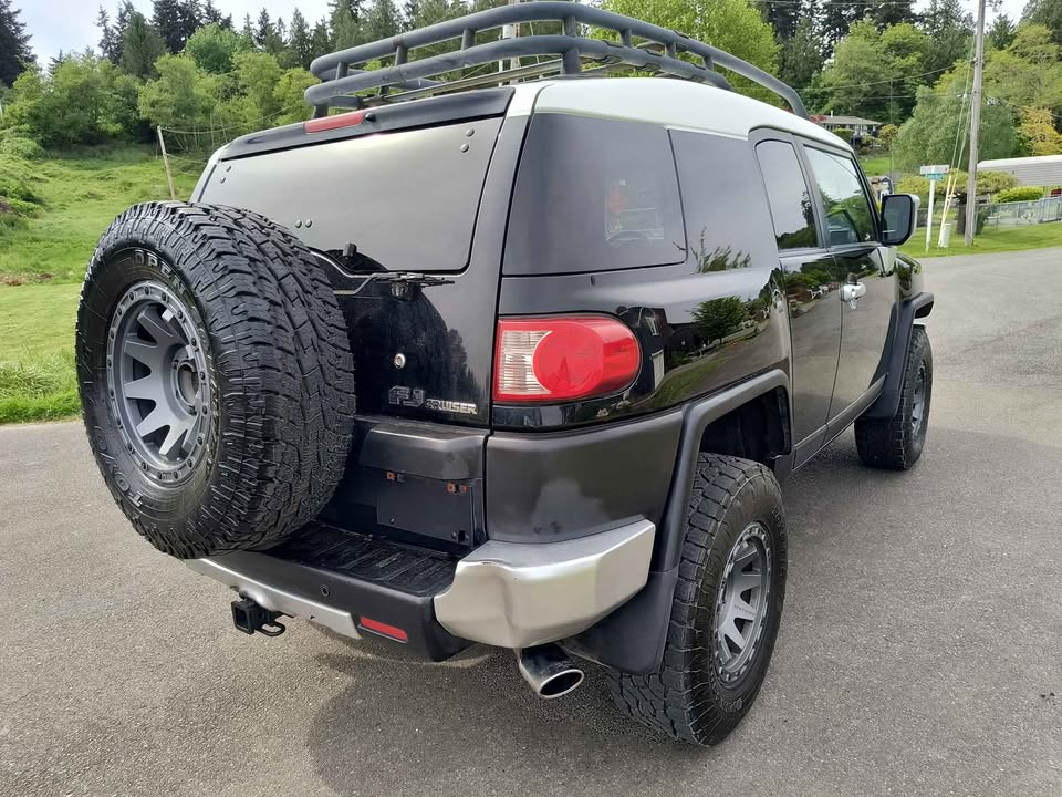2007 Toyota FJ Cruiser in Clinton, WA (photo 5) — photo 5