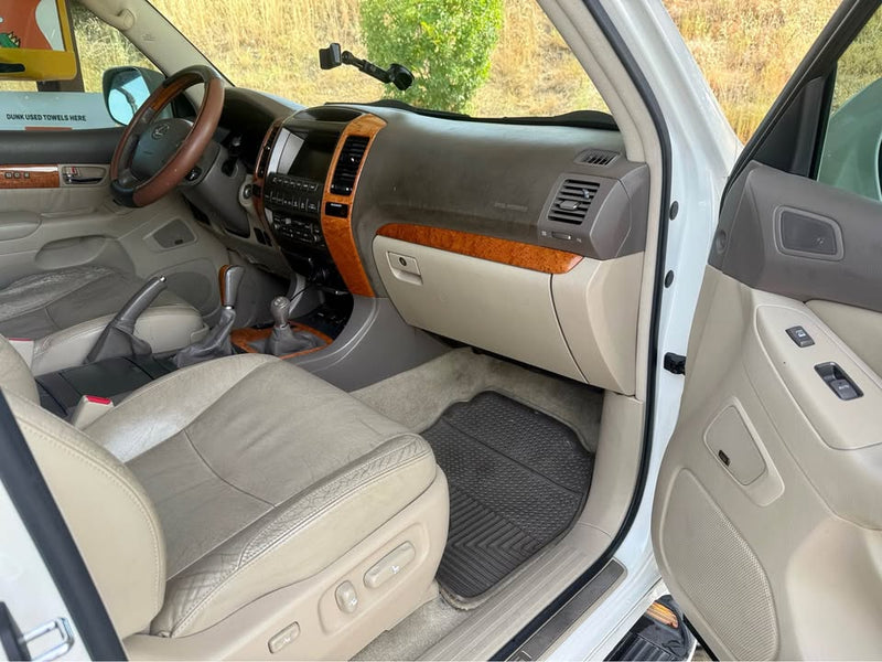 2005 Lexus GX · GX 470 Sport Utility 4D in El Dorado Hills, CA (photo 8) — photo 8