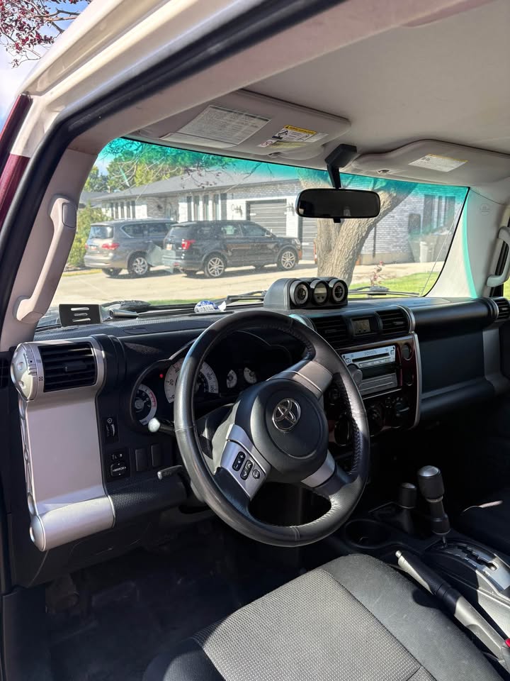 Toyota FJ Cruiser in Salt Lake City, UT (photo 10) — photo 10